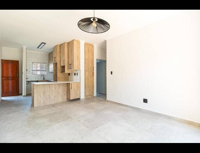 2 BEDROOM PROPERTY TO RENT IN SONSTRAAL HEIGHTS